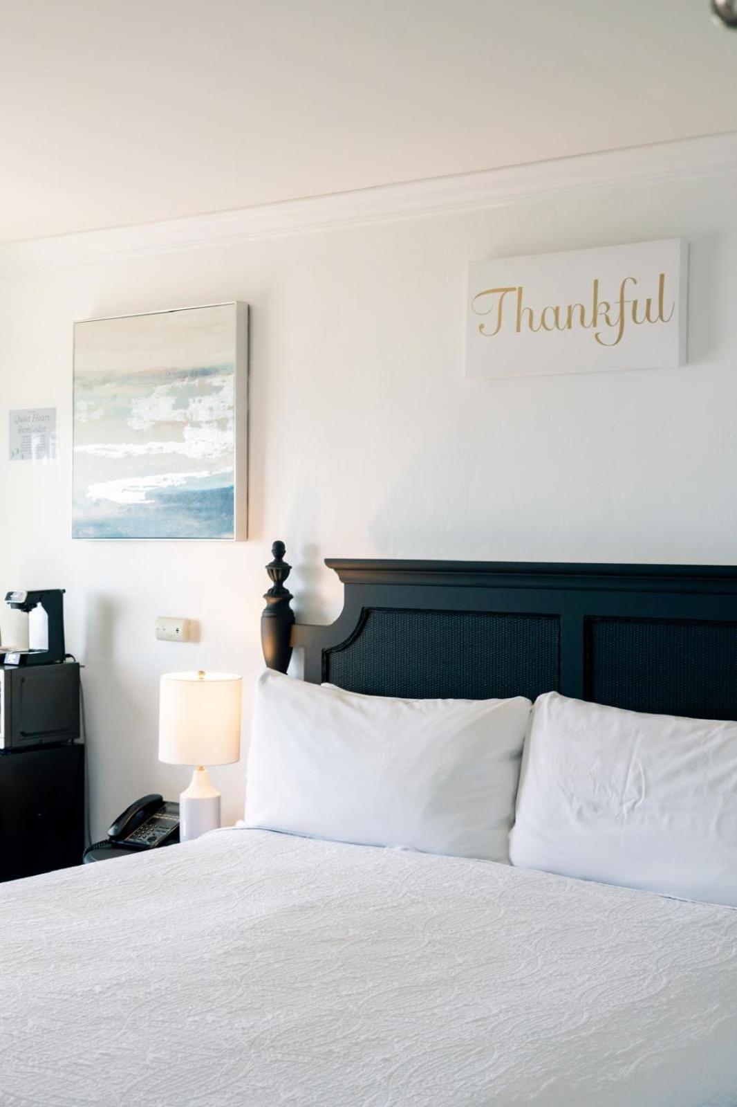 Seaside Laguna Inn & Suites Лагуна Бийч Екстериор снимка